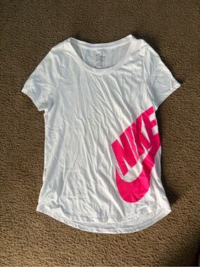 Nike White Crewneck Tee with Subtle Gray Logo